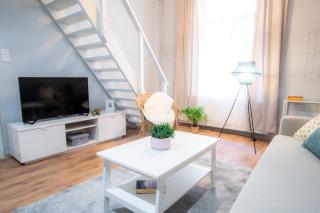 Apartment In Super Location M9 - Budapest - 0