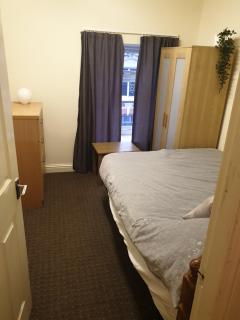 2 bedroom apartment in Greater Manchester - 4