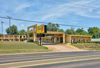 Super 8 by Wyndham Palestine TX - Palestine - 9