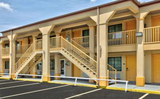 Super 8 by Wyndham Palestine TX - Palestine - 8