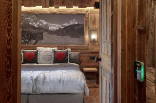 Cervinia Ski Apartment Francois - Private Hot Tub Terrace, Central Location - 1