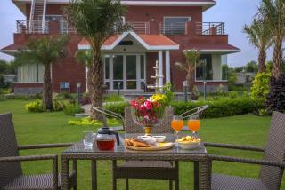StayVista at Hillside Paradise 4BHK Lavish house in Delhi - 8