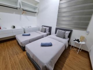 Lavish Beacon Executive Suites by Bin Dao Wu Homestay Penang - George Town - 7