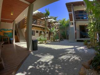 Pousada El Pátio da Ferrugem uma quadra da praia - 2