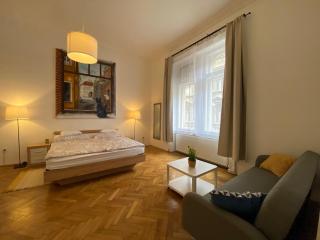 3 Bedrooms- Central Quarter Apartment - Budapest - 0