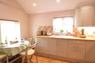 1 Tunns Cottages, Rushmere, nr Beccles - Beccles - 7