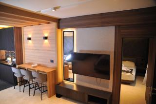 Family Apart Woodside - 2