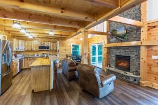 Stunning 2BR Cabin with Mountain Views - Waynesville - 5