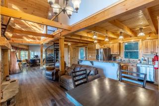 Stunning 2BR Cabin with Mountain Views - Waynesville - 4