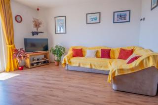 Cozy apartments with sea view - 4