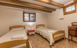 Rapia. Casa Beig 4 - - 5