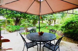 Mantell Plaza Apartments - Miami Beach - 3