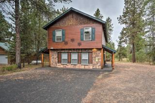 Rustic McCall Cabin with Private Hot Tub and Deck! - 7