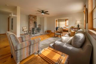 Mtn Views Colonial Home on Kingdom Trails! - East Burke - 8