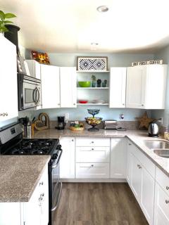 Hidden Gem LA 2bd house with dreamy backyard - 5