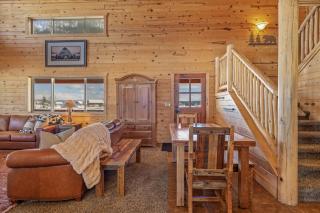 Liberty Lodge by KABINO Hot Tub Air Hockey 3 Living Rooms 7 bedrooms Boat Launch Reservoir ATV Snowmobile Trails WiFi - Island Park - 2
