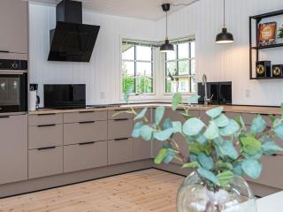 4 person holiday home in Juelsminde - Juelsminde - 6