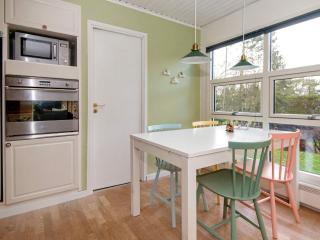 6 person holiday home in Knebel - 5