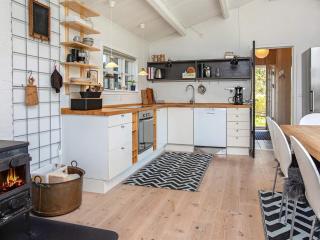 8 person holiday home in Væggerløse - Marielyst - 4