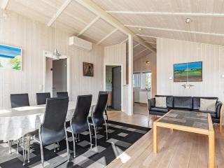 6 person holiday home in Rudkøbing-By Traum - Spodsbjerg - 6