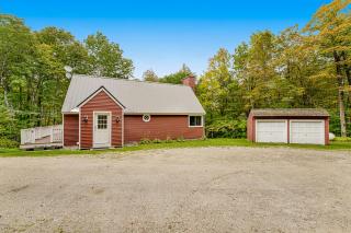 Rocky Red - Bromley Village - 7