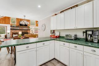 Rocky Red - Bromley Village - 2