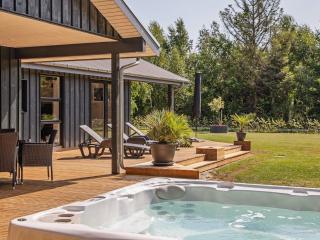 8 person holiday home in Væggerløse - Marielyst - 8