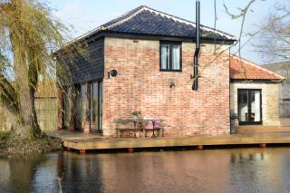 Fishpond House, Sotherton - 9