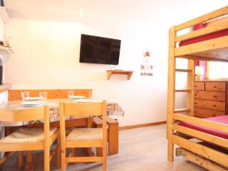 Studio rénové, centre station, capacité 4 pers, balcon - FR-1-181-2502 - 9