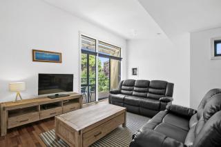 Apartment 36 Pacific Apartments - 2