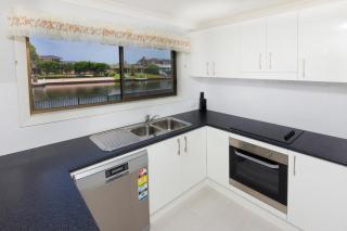 Lake House on Elouera - linen not included - Forster - 4