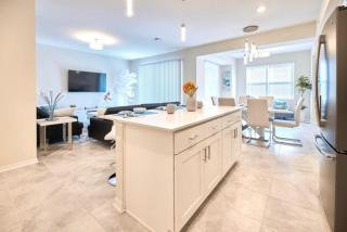 Vacation Meadows - Storey Lake By Shine Villas 710 - 3