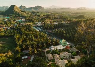 Baan Phuvara Retreat - Romantic Jacuzzi Mountain View Villas - 6
