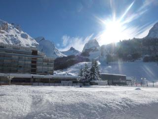 Studio cabine 6 pers, pistes à proximité, balcon, cave à skis, cuisine équipée - FR-1-400-110 - Eaux-Bonnes - 1