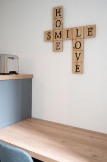 L'Airbusien - Terrasse et parking - Airbus à coté - 4