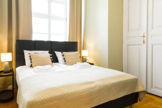 Glamorous Apartment in heart of Old Town - 5