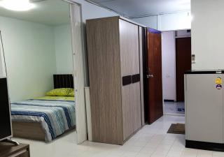 ห้องใหญ่-ห้องพักรายวัน เมืองทองธานี เรือนศรีตรัง - Nonthaburi - 0