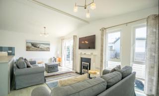 The Warren Holiday Park - Family Chalet - Abersoch - 9