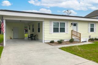 Ginny's Coastal Cottage - Oak Island - 9