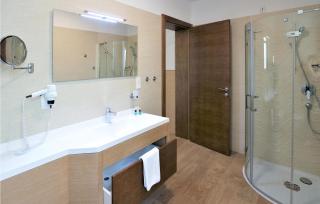 1 Bedroom Nice Apartment In Crikvenica - Crikvenica - 1