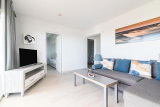 Home2Book Stunning Apartment Rocas Rojas - 5