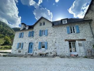 Le Val Éveillé 4 étoiles - maison de maître de 1773 - Arudy - 0
