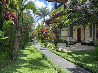 Villa Agung Khalia Ubud - Ubud - 8