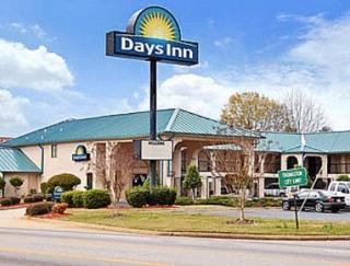 Days Inn by Wyndham Thomaston - Thomaston - 9