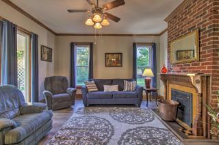 Mtn Views and Idyllic Setting! Clifton Forge Retreat - 9