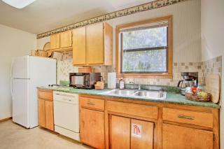 Cozy, Secluded Davis Cabin on 60 Wooded Acres - Davis - 4