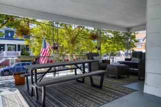 Gammys Beach House - 1