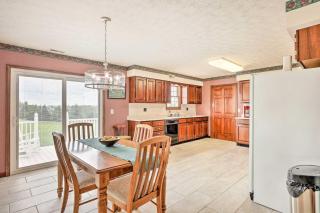 Charming Williamstown Retreat with Private Yard - Williamstown - 4
