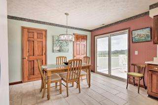 Charming Williamstown Retreat with Private Yard - Williamstown - 3