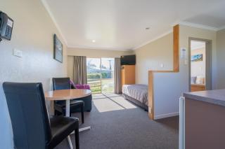 Te Anau Motel & Apartments - Te Anau - 8